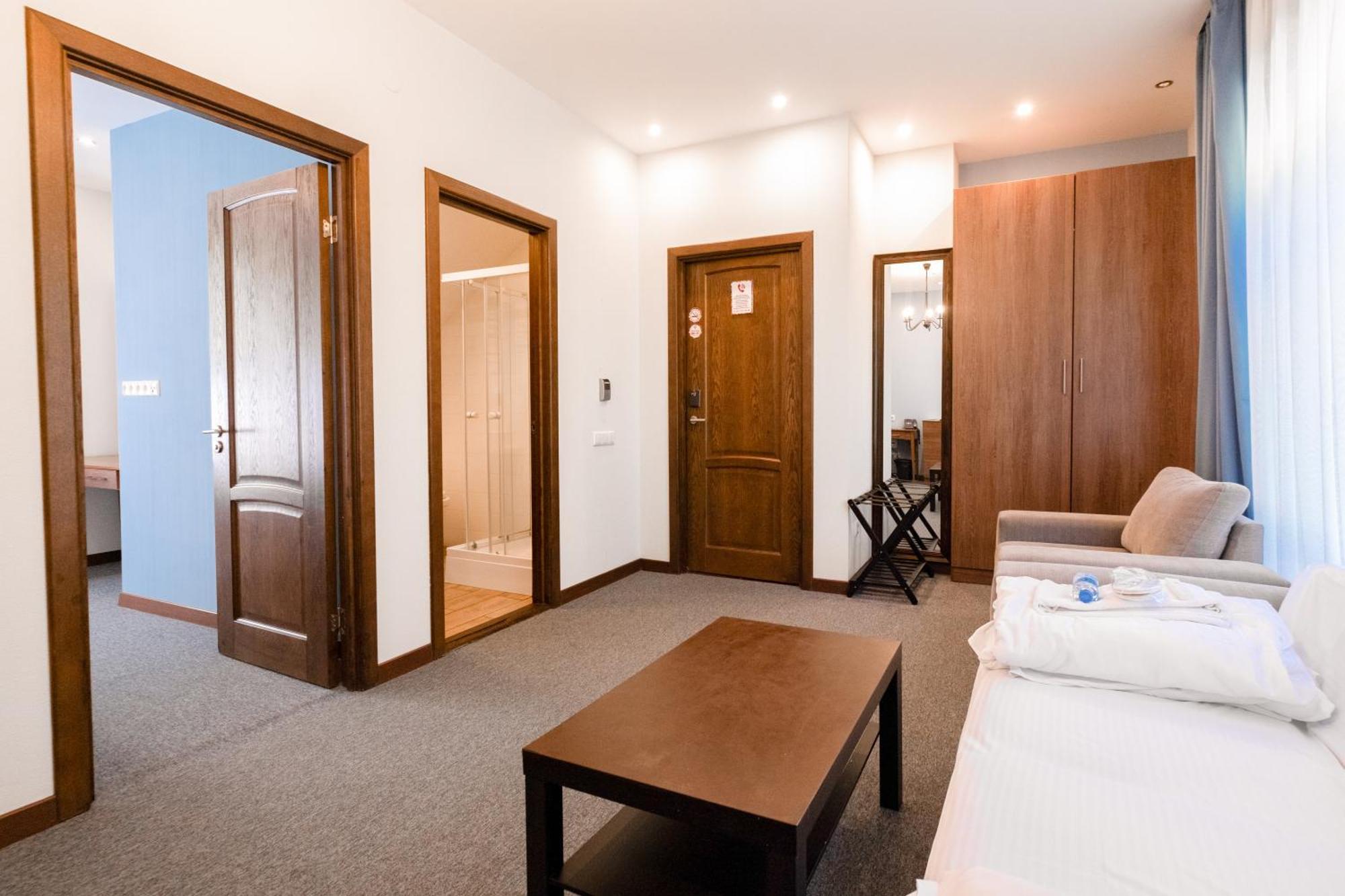Oi-Qaragai Mountain Resort Besqaynar Екстериор снимка