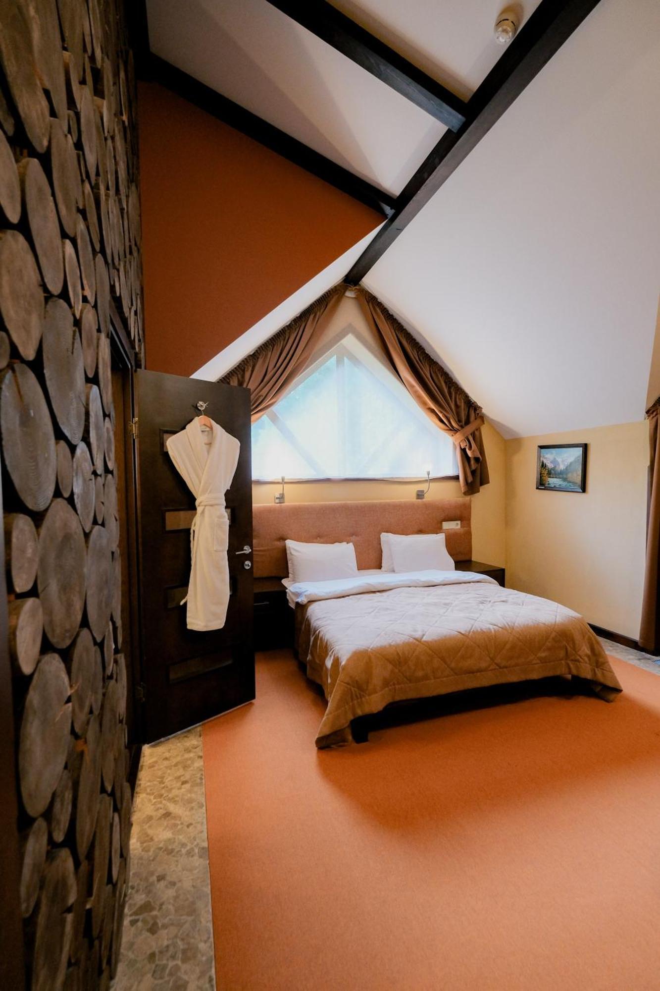 Oi-Qaragai Mountain Resort Besqaynar Екстериор снимка